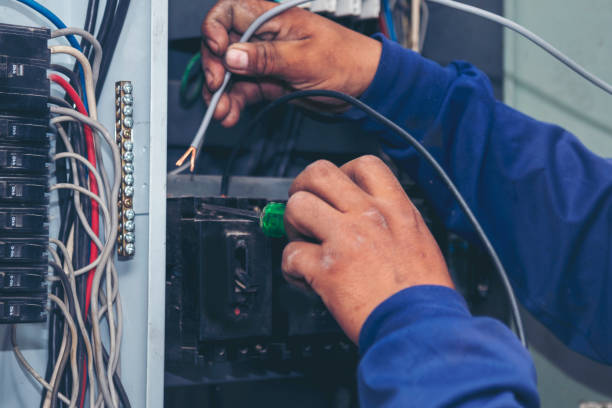 Best Licensed Electrician  in Berwick, LA